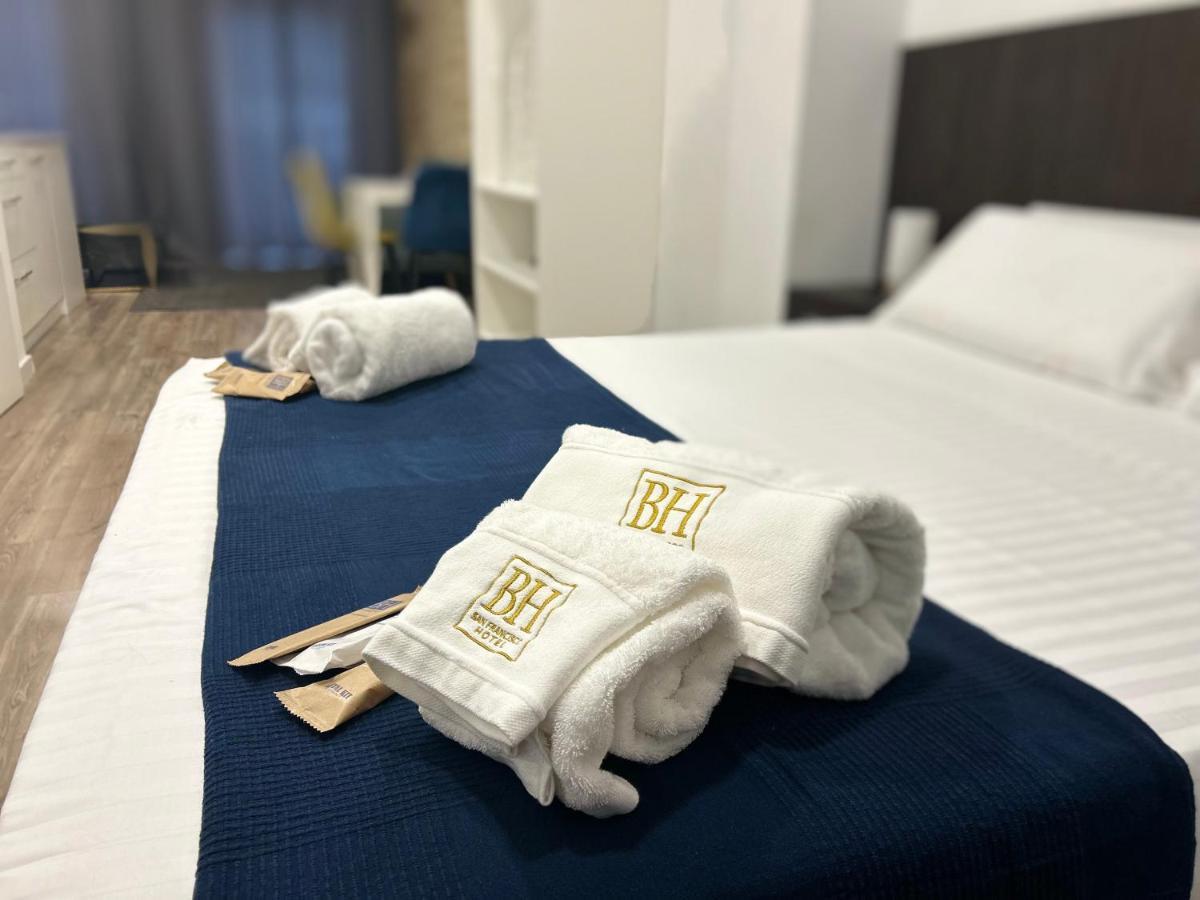 Apartamentos Bh Suites Alicante Ngoại thất bức ảnh